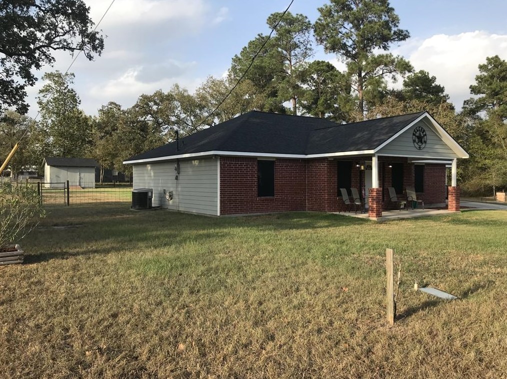 19 Forest Creek Dr, Huntsville, TX 77320
