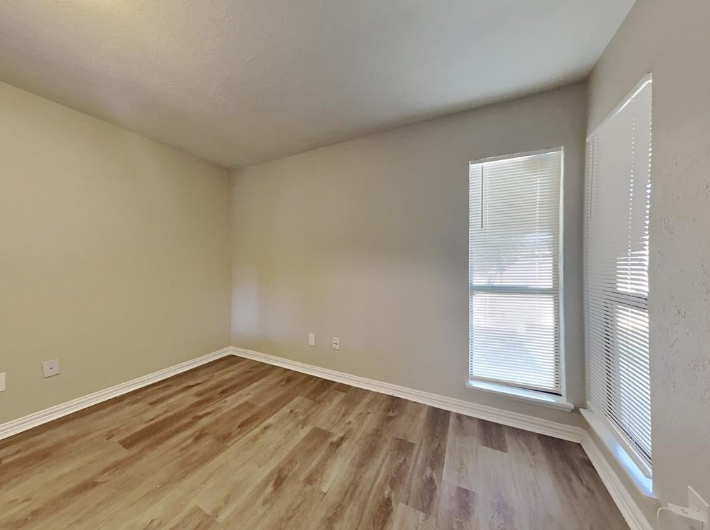 5607 Harper Forest Dr, Houston TX  77088-2622 exterior