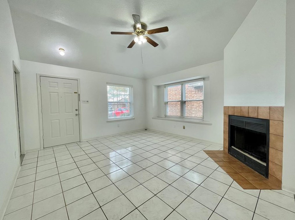 146 Coffee Ln, Richwood, TX 77566