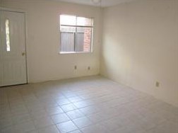 5321 Pinewilde Dr, Houston TX  77066-2814 exterior