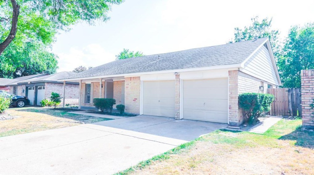 4015 Brandemere Way St, Houston, TX 77066-3610