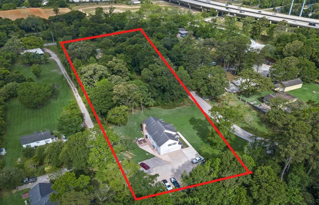210 Spring Creek Trl, Spring, TX 77373