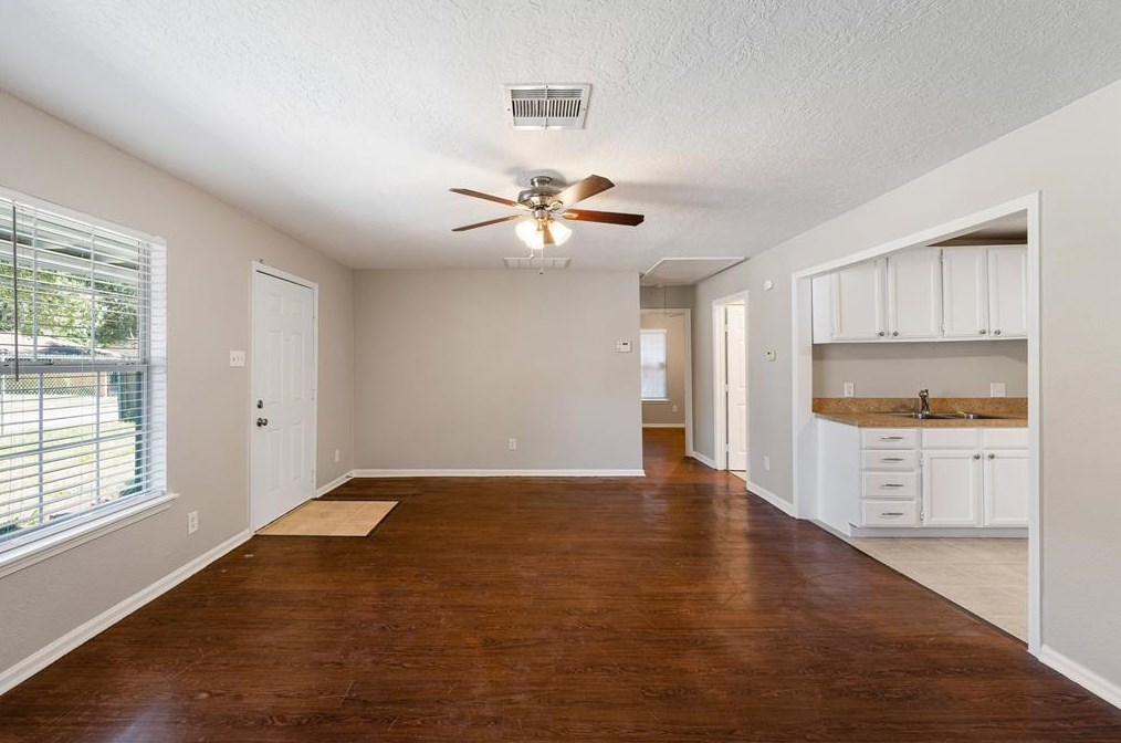 3902 Zephyr, Houston TX  77021-2518 exterior
