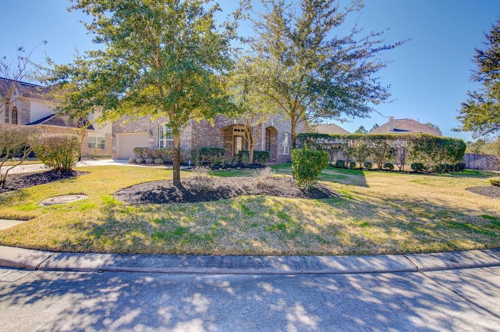 87 N Pinto Point Cir, Spring, TX 77389