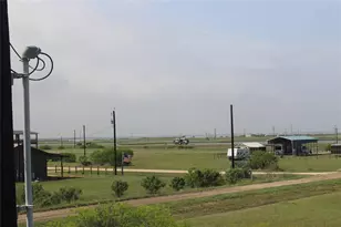 143 Sea Horse Dr, Palacios, TX 77465 - Photo 10