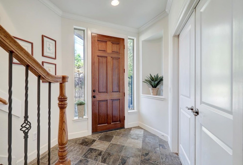 5831 Lacy St, Houston TX  77007-7142 exterior