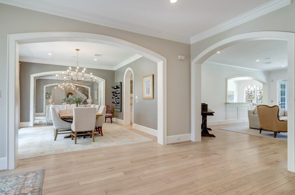 6126 Cedar Creek Dr, Houston TX  77057-1802 exterior