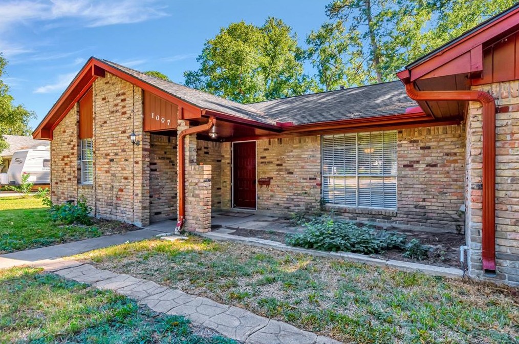 1007 Stevens Ave, Conroe, TX 77301