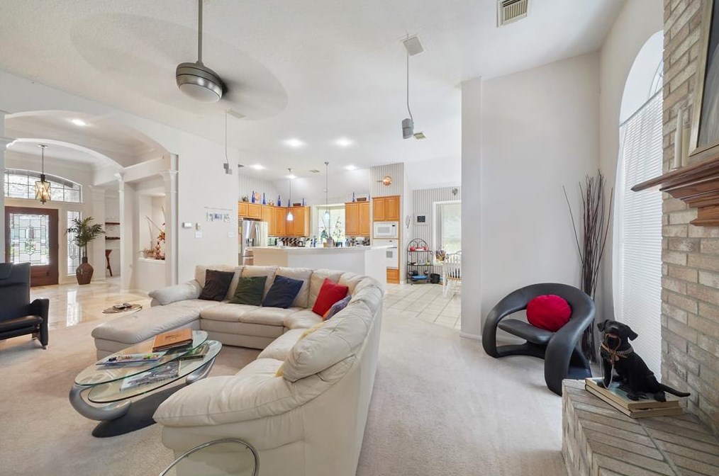 5803 Deer Shadow Ct, Houston TX 77041-4233 exterior