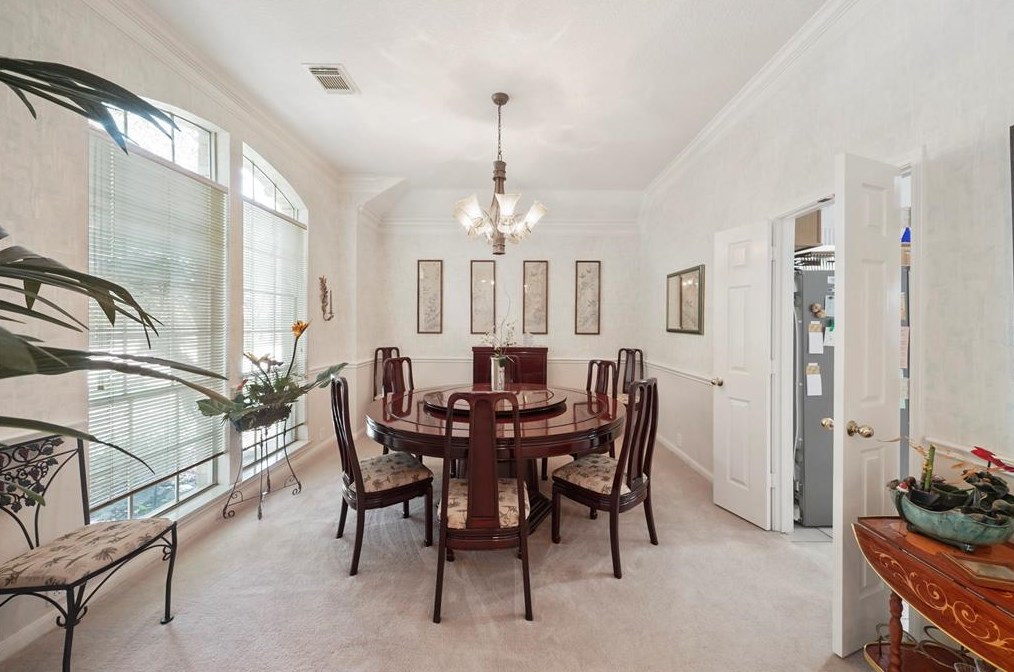 5803 Deer Shadow Ct, Houston TX 77041-4233 exterior