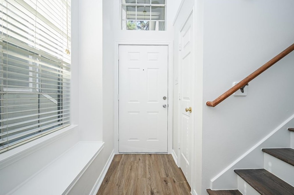 250 N Walden Elms Cir, Spring, TX 77382