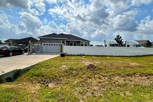 240 Rd 5109, Cleveland, TX 77327 - Photo 2