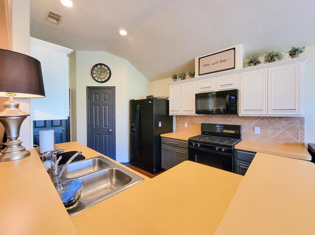 13226 Southpoint Ln, Houston TX  77034-2167 exterior