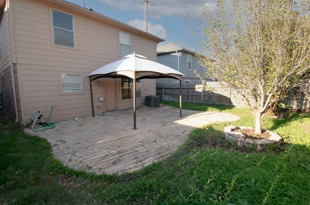 19506 Rocky Bank Dr, Tomball, TX 77375