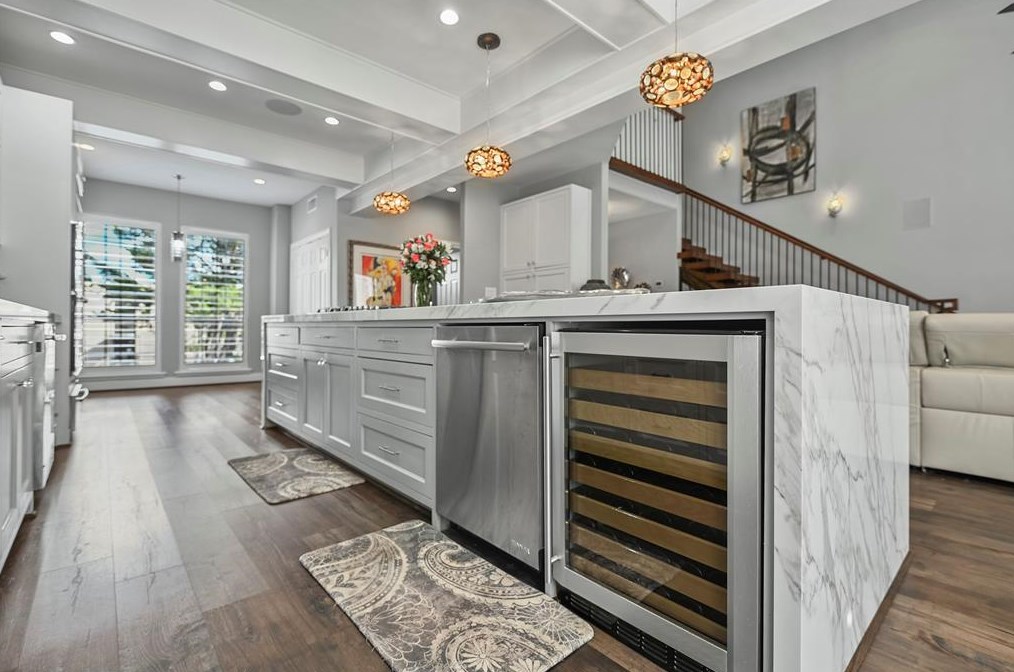 417 Sandman St, Houston TX  77007-7297 exterior