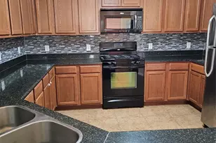 11727 Madison Oak St, Houston, TX 77038 - Photo 10