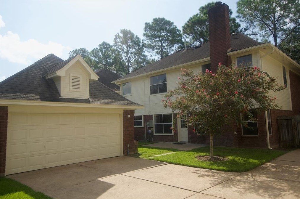 2810 Grants River Cir, Sugar Land TX  77479-1366 exterior