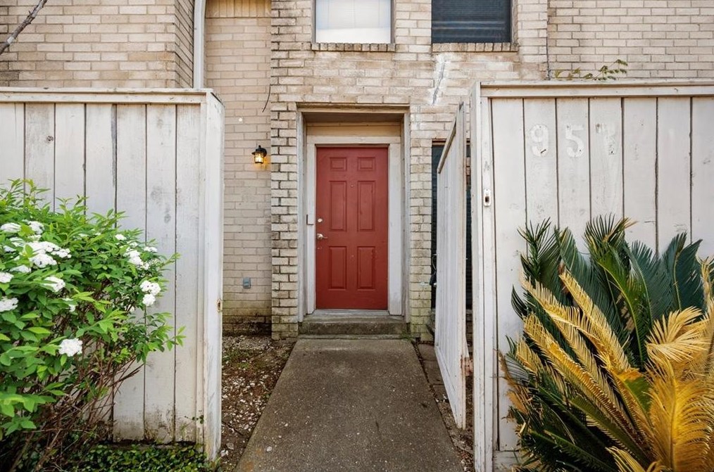 9572 Windswept Ln # 9572, Houston, TX