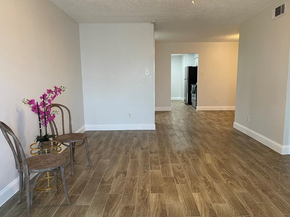2800 Jeanetta St #1105, Houston, TX 77063