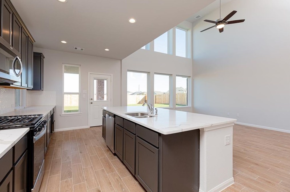 11 Carmel Dr, Manvel TX 77578-3388 exterior