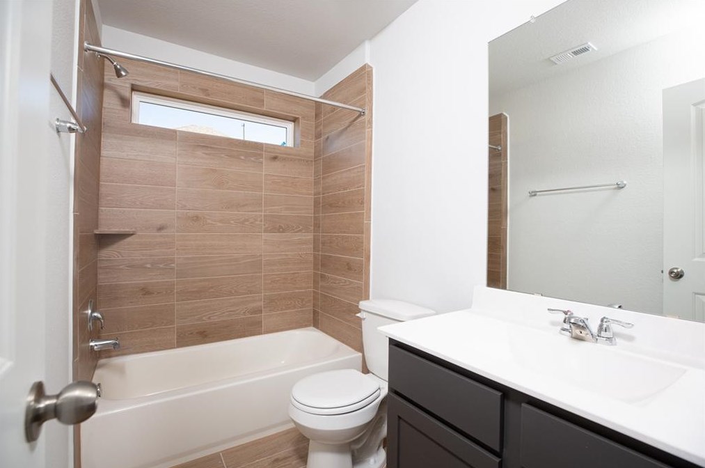 11 Carmel Dr, Manvel TX 77578-3388 exterior