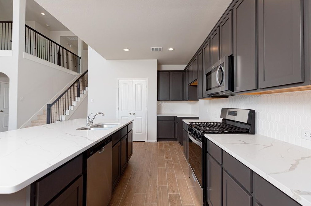 11 Carmel Dr, Manvel TX 77578-3388 exterior