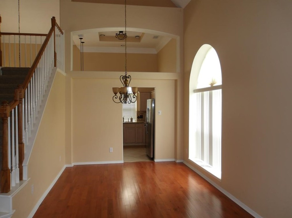12306 Wright Oaks Dr, Houston, TX 77014-3695