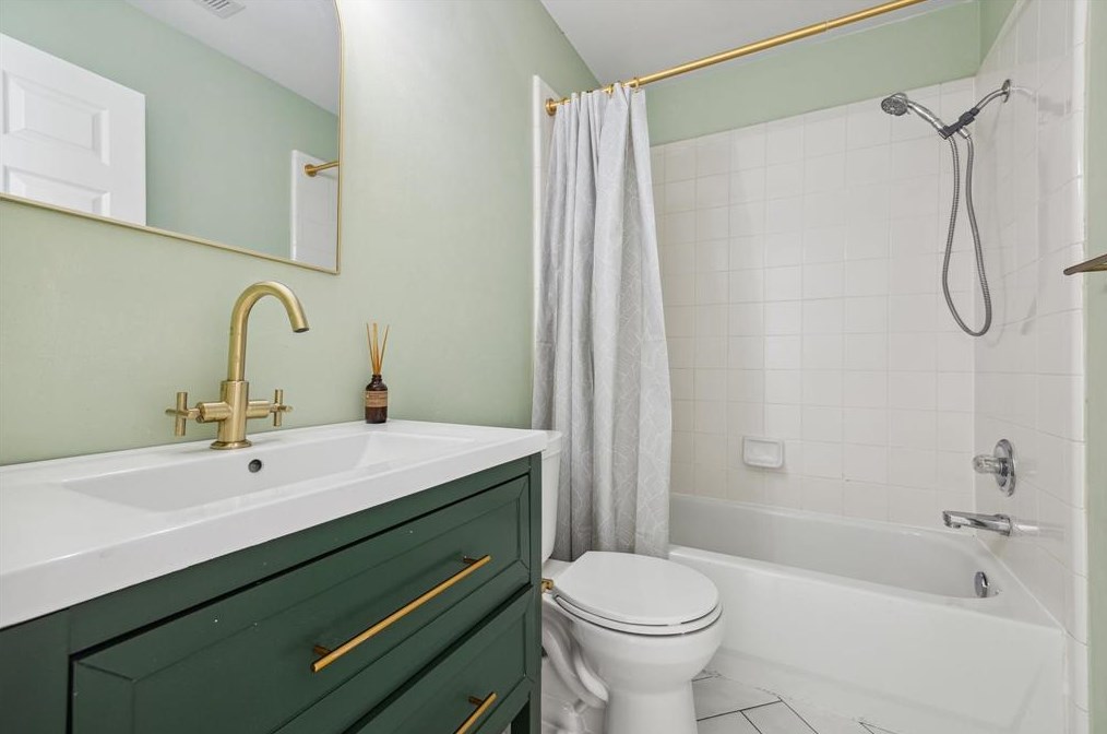 1135 24th St, Houston TX  77009-1712 exterior