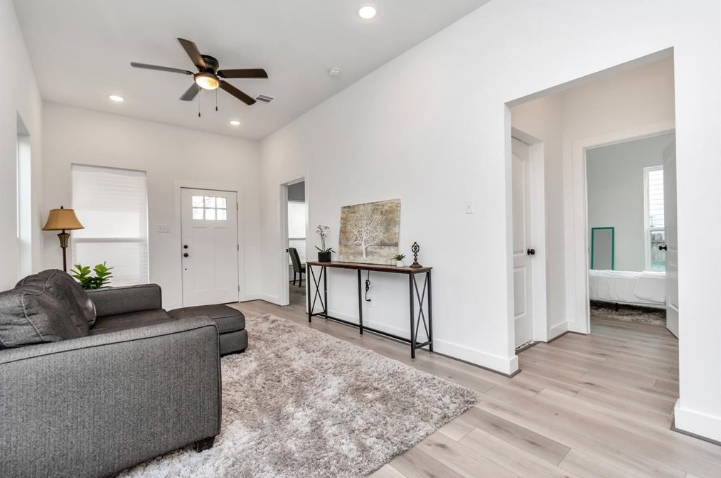 4007 Edison St, Houston TX  77009-4011 exterior