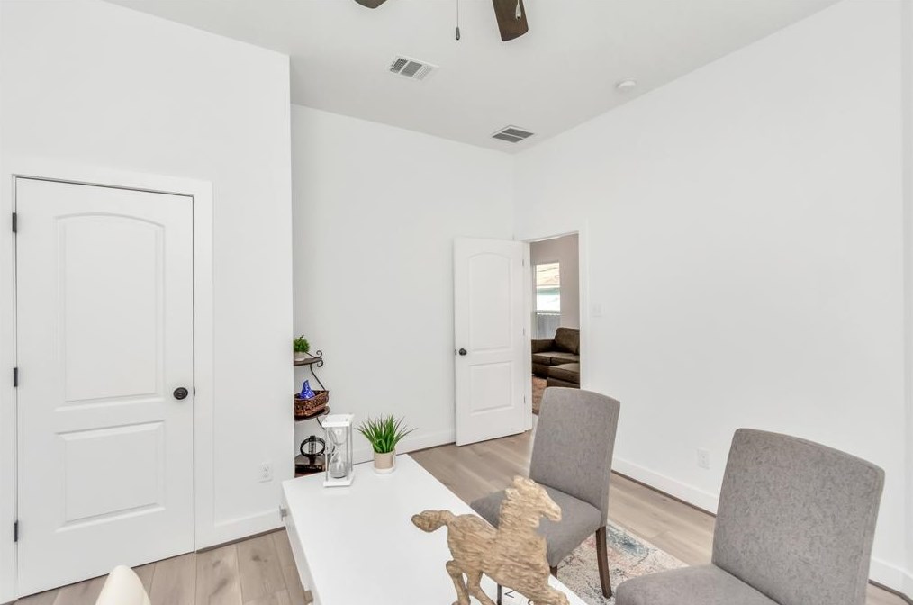 4007 Edison St, Houston TX  77009-4011 exterior