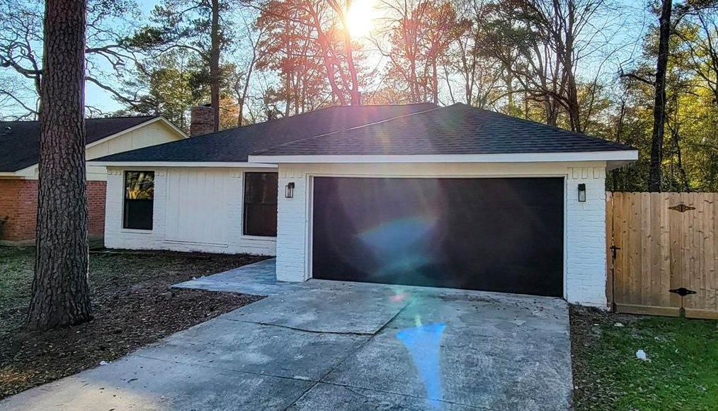 33 Waxberry Rd, Spring TX  77381-3477 exterior