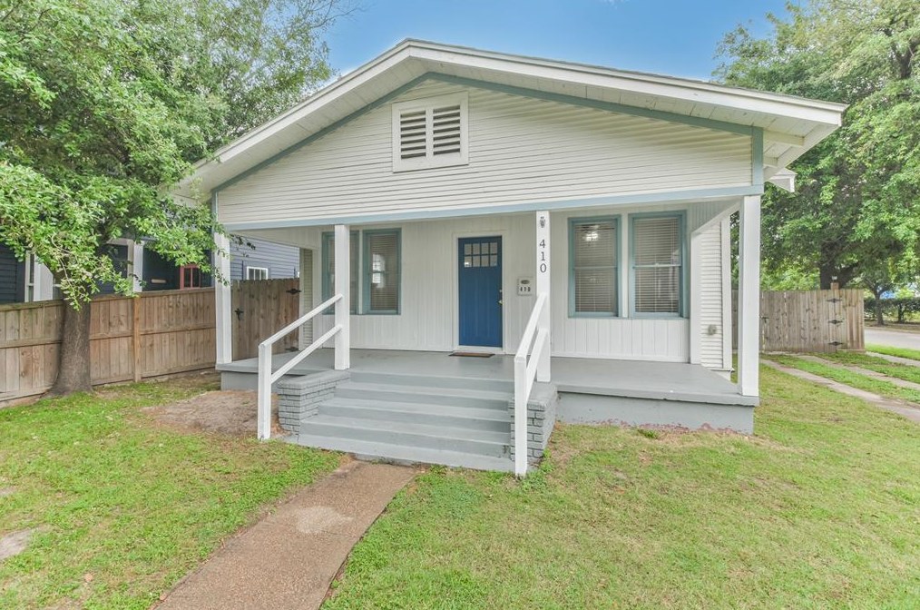 410 Merrill St, Houston, TX 77009-6202