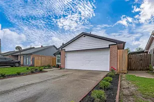 12103 W Marsham Cir, Houston, TX 77066 - Photo 4