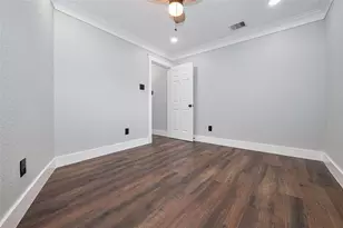 12103 W Marsham Cir, Houston, TX 77066 - Photo 32