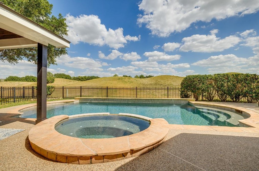 12135 Cyn Ml Dr, Houston TX  exterior