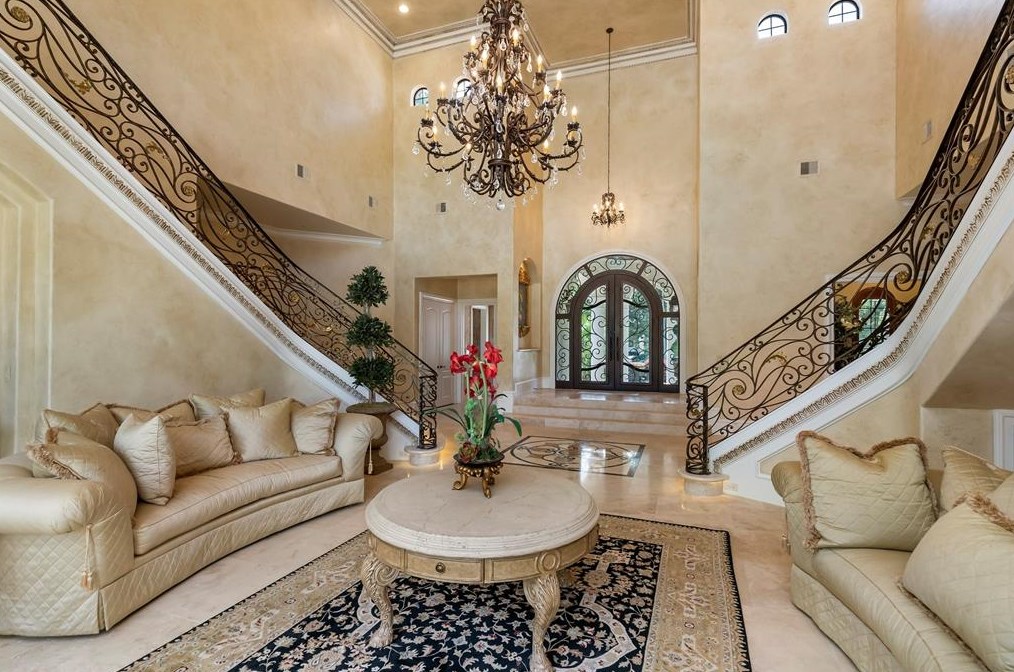16714 Southern Oaks Dr, Houston TX  77068-2611 exterior