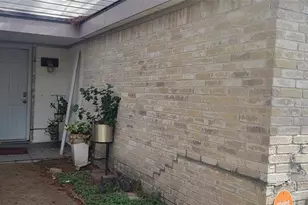 3415 Lapstone Dr, Houston, TX 77082 - Photo 4