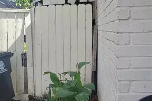 3415 Lapstone Dr, Houston, TX 77082 - Photo 6