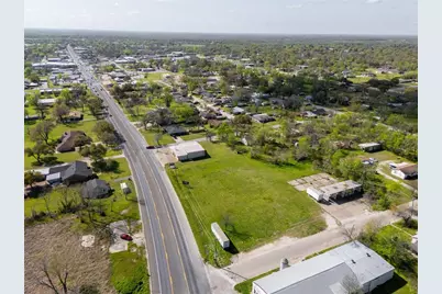 200 E Park Street, Madisonville, TX 77864 - Photo 6