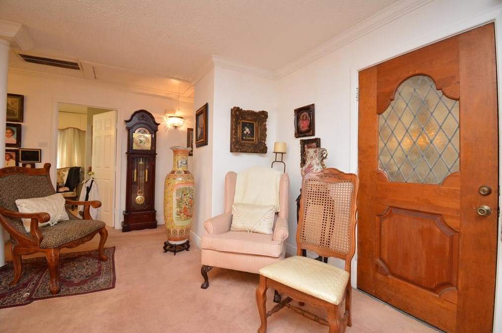10012 Woodwick St, Houston TX  77016-3946 exterior