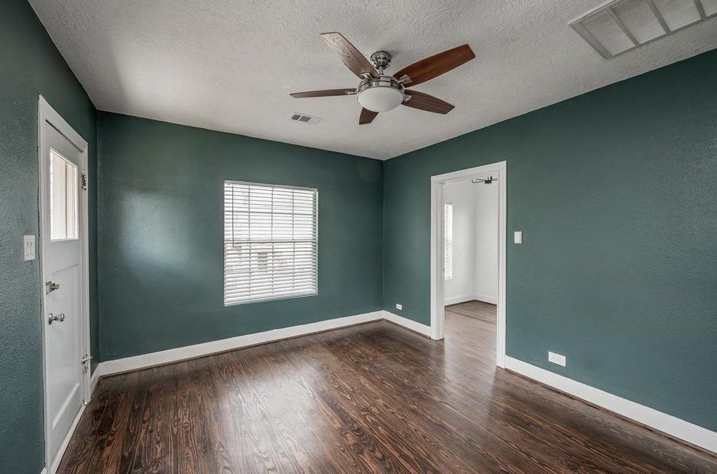 4204 Lovejoy St, Houston, TX 77003