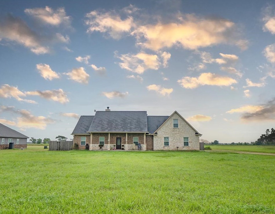 971 County Rd 208, Bay City, TX 77414