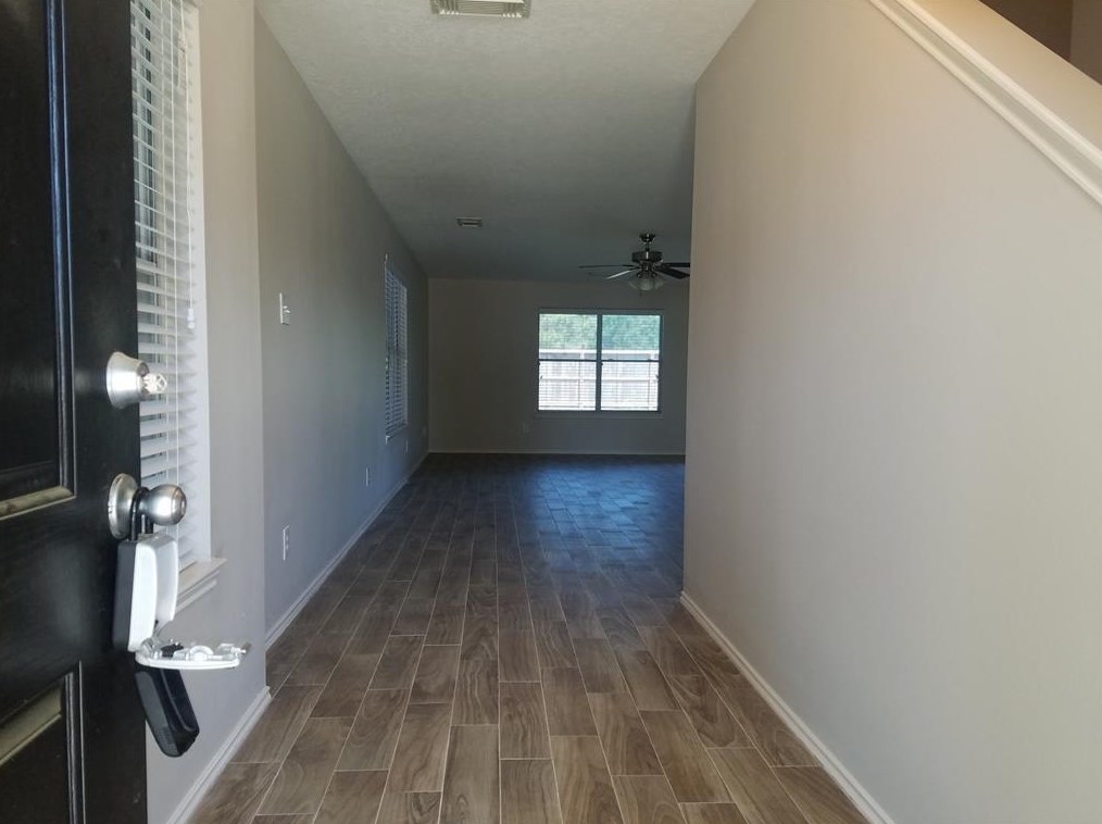 1411 Hade Falls Ln, Houston, TX 77073