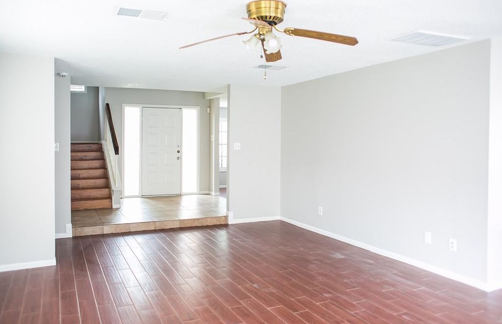 2319 Woodstream Blvd, Sugar Land TX  77479-3287 exterior