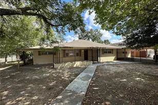 4718 Averill St, Houston, TX 77009 - Photo 2
