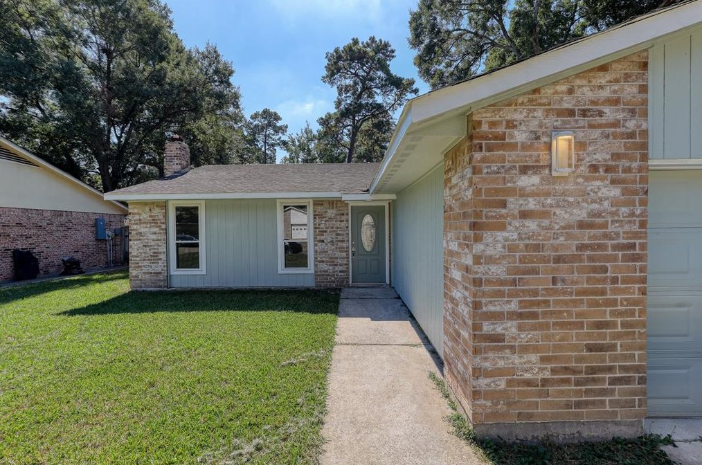 7018 Foxwick Ln, Humble, TX 77338
