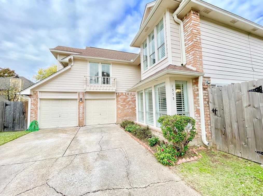 1555 Beaconshire Rd, Houston, TX 77077