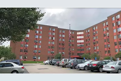 27 Mount Vernon St, Worcester, MA 01605 - Photo 6