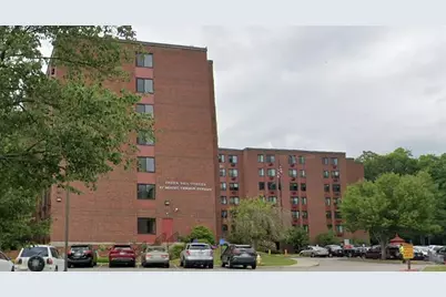 27 Mount Vernon St, Worcester, MA 01605 - Photo 2