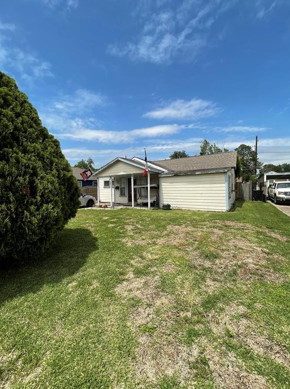 5417 Bobolink St, Houston, TX 77017-6319